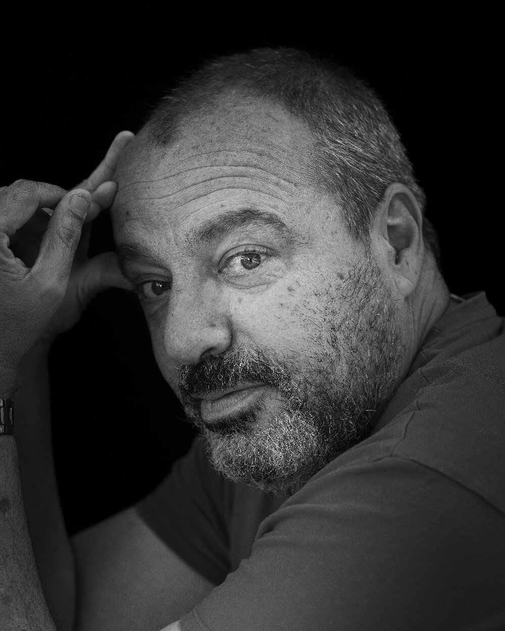 Retrato del poeta Pedro Flores